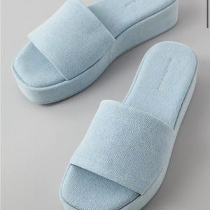 AE Denim Flatform Sandal